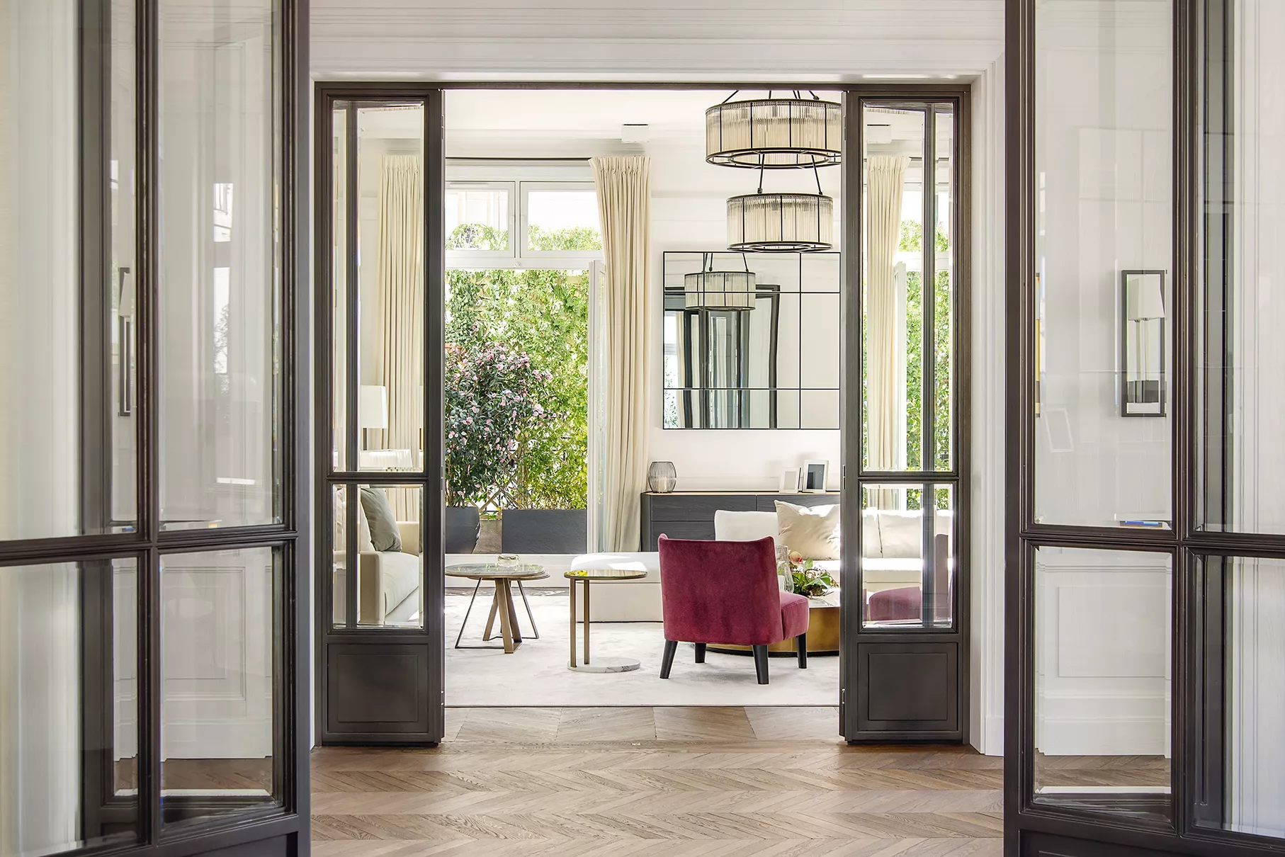 Intérieur d'une maison de luxe à vendre avec Junot à Paris