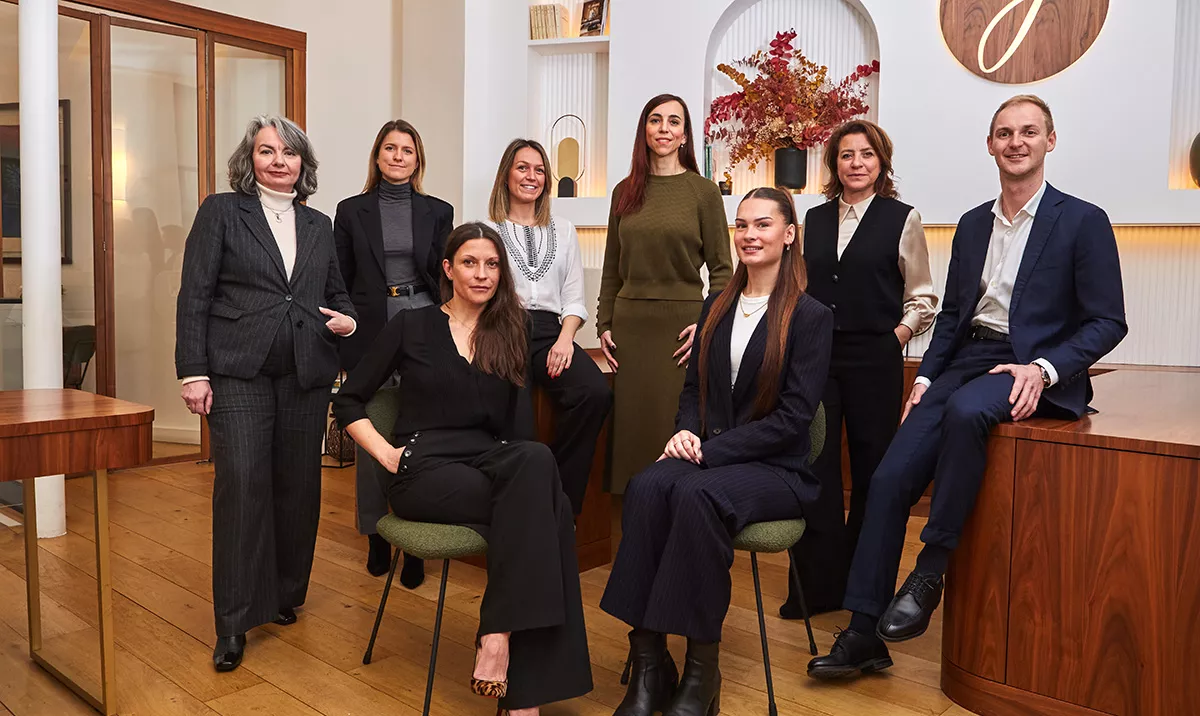 Photo of the Junot Martyrs team in the 9th arrondissement of Paris